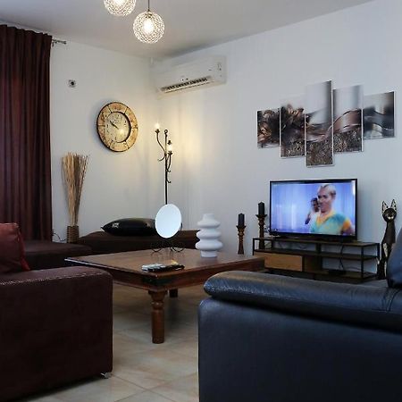 Апартаменты Nenas House Nea Iraklitsa Экстерьер фото